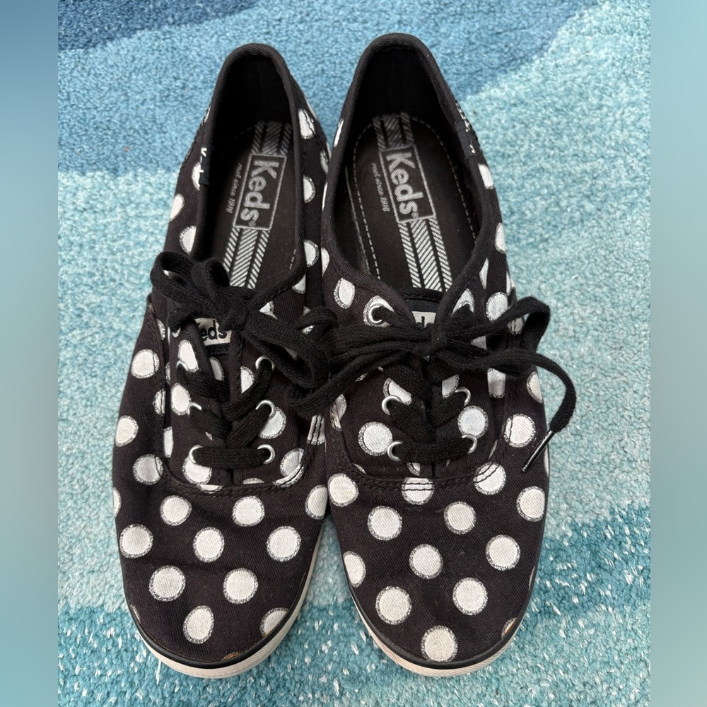 Keds Black with Silver Lined White Polka Dots. Sz